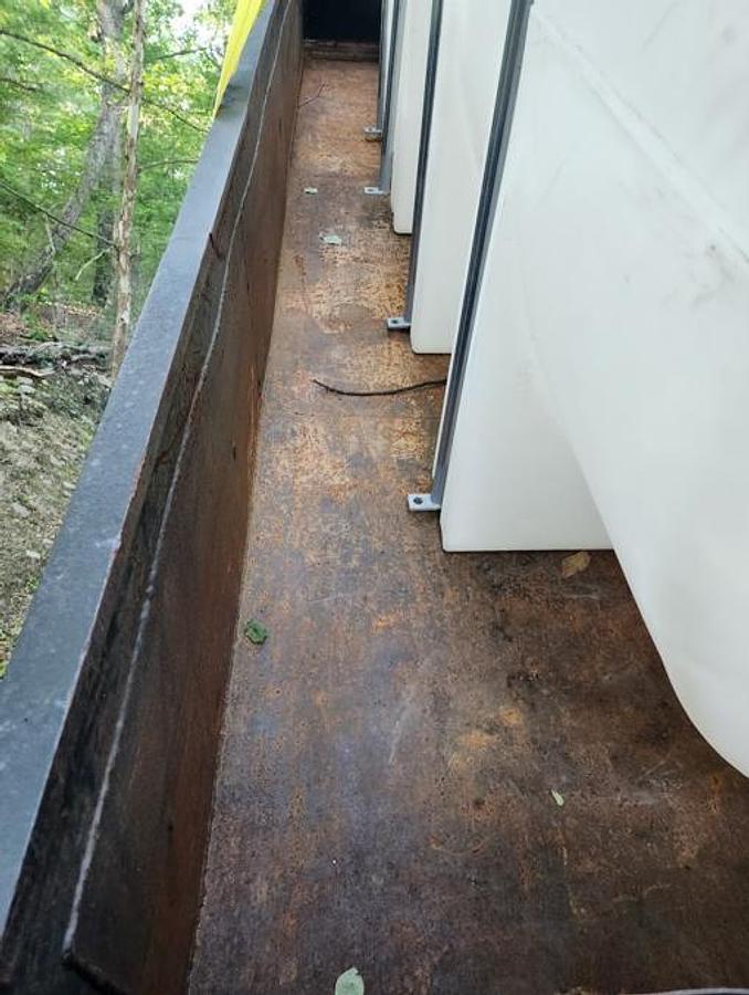 Used 2002 International 4700