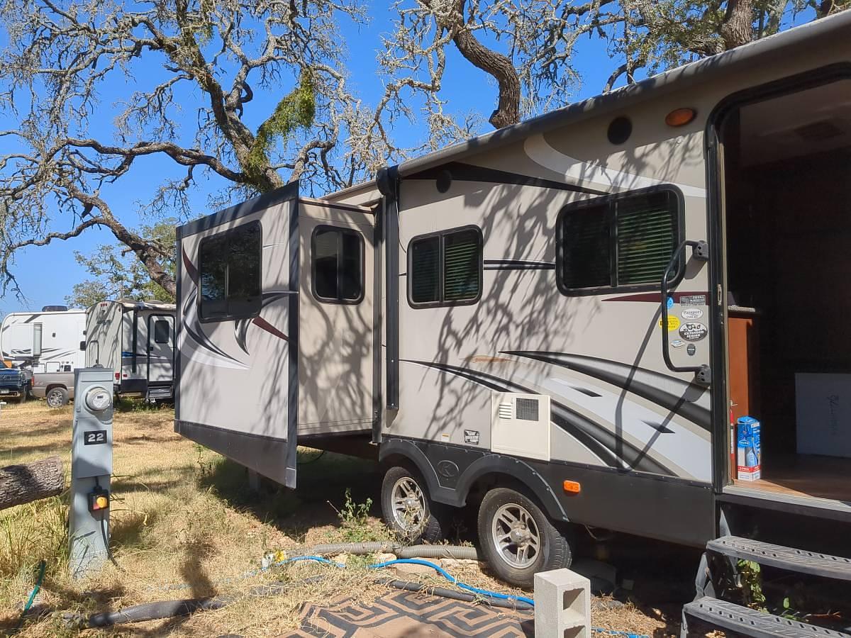 Used 2015 Keystone Passport Ultra Lite