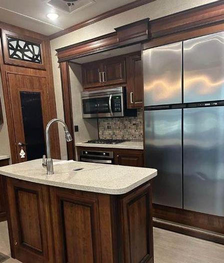 Used 2018 Keystone Alpine 3660FL