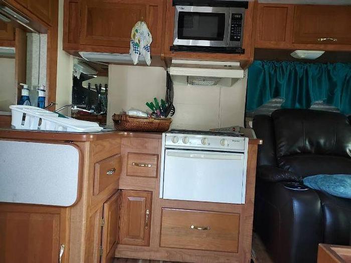 Used 2003 Coachmen Santara