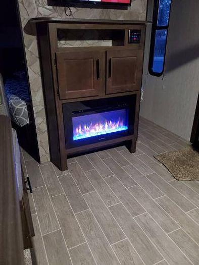 Used 2021 Forest River Cherokee Grey Wolf 23DBH Travel Trailer