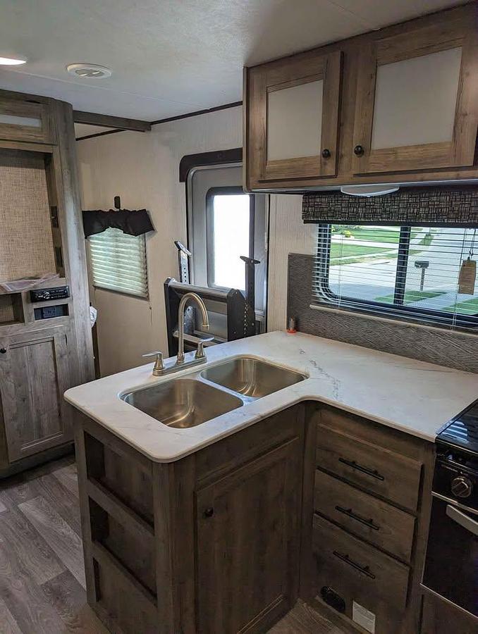 Used 2021 Heartland Pioneer DS320