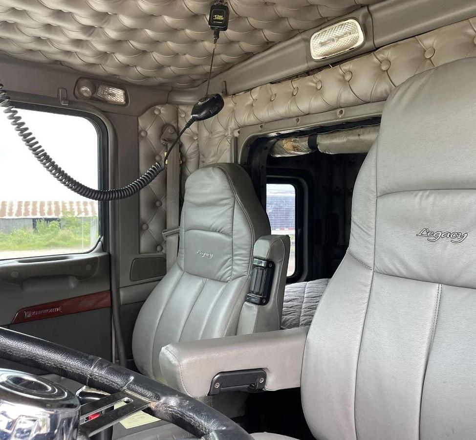 Used 2007 KENWORTH W900