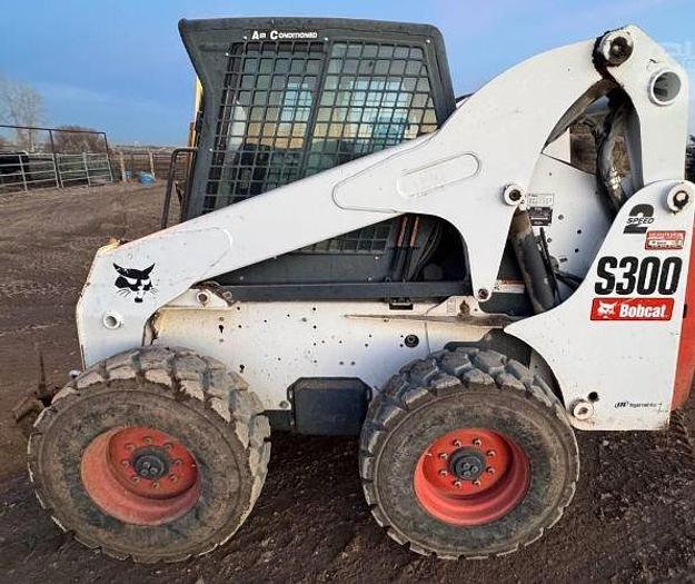 Used 2006 BOBCAT S300