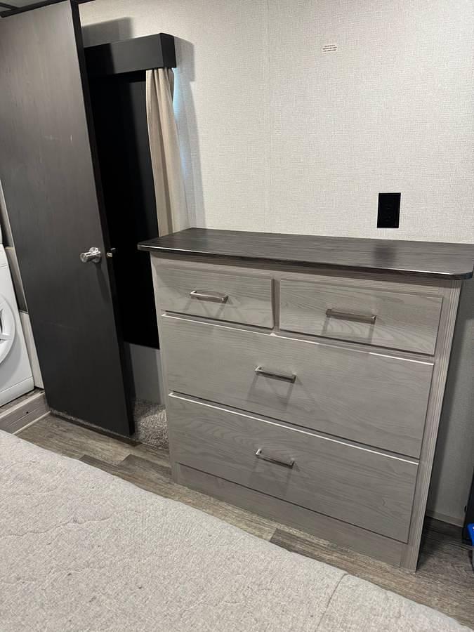 Used 2021 Keystone Montana High Country 331RL