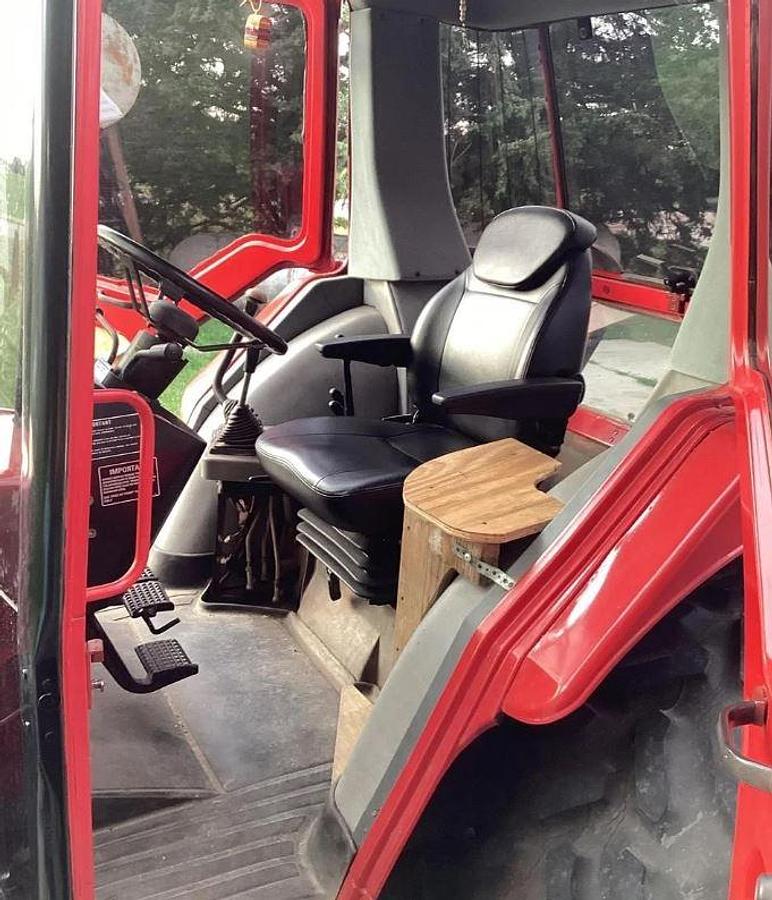 Used 1996 CASE IH 3230 Tractor