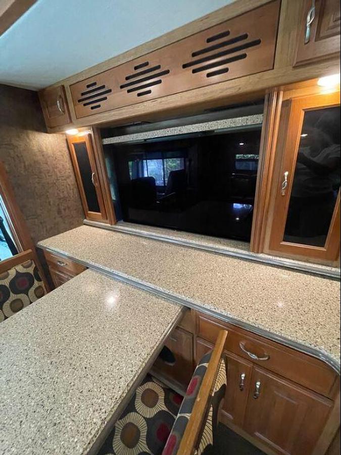 Used 2015 Fleetwood Discovery 40E