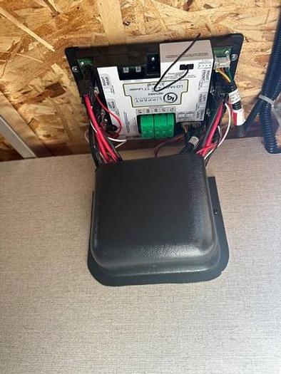 Used 2018 Dutchmen Kodiak Ultimate 240BHSL