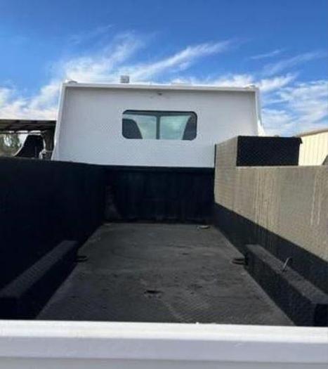 Used 2009 Peterbilt 335