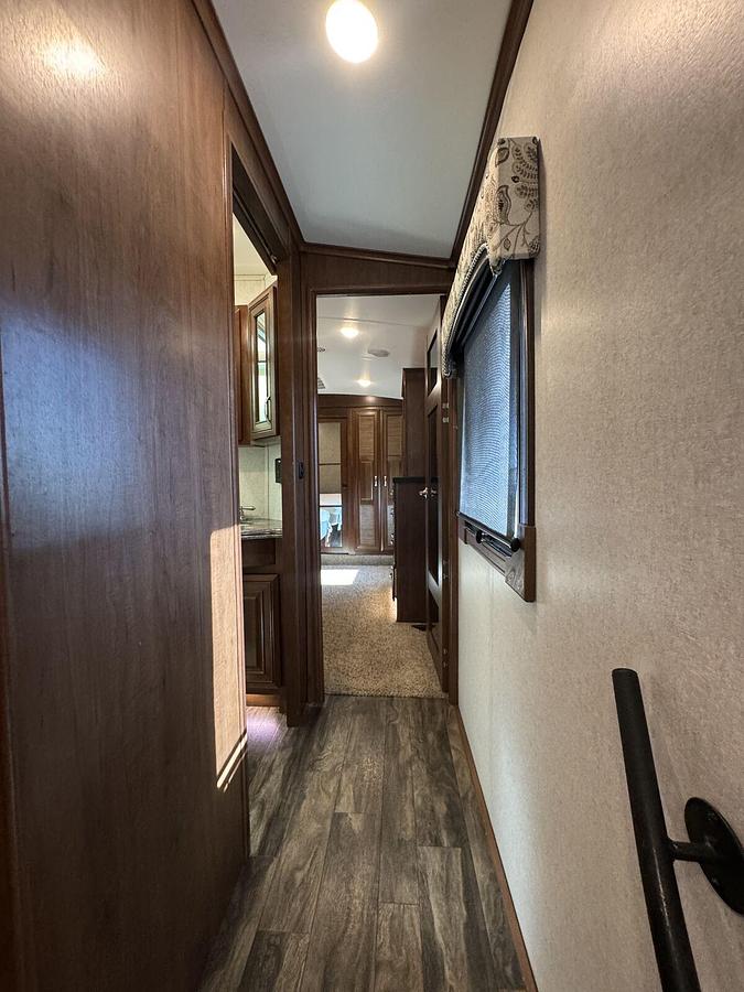 Used 2017 Jayco Pinnacle 36KPTS