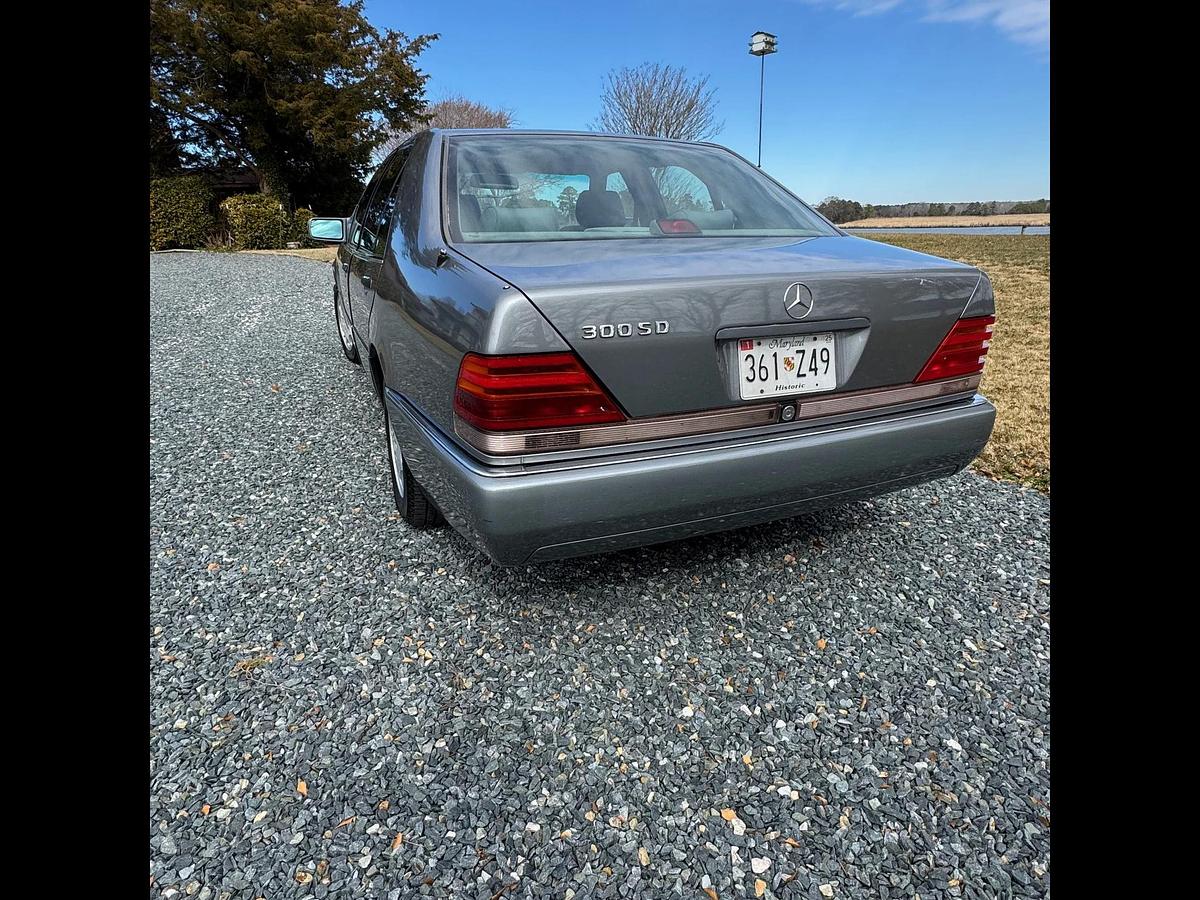 Used 1993 Mercedes-Benz 300SD Sedan