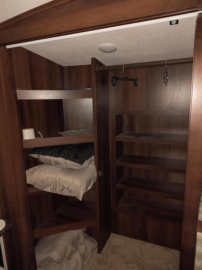 Used 2019 Jayco North Point 37BHFS
