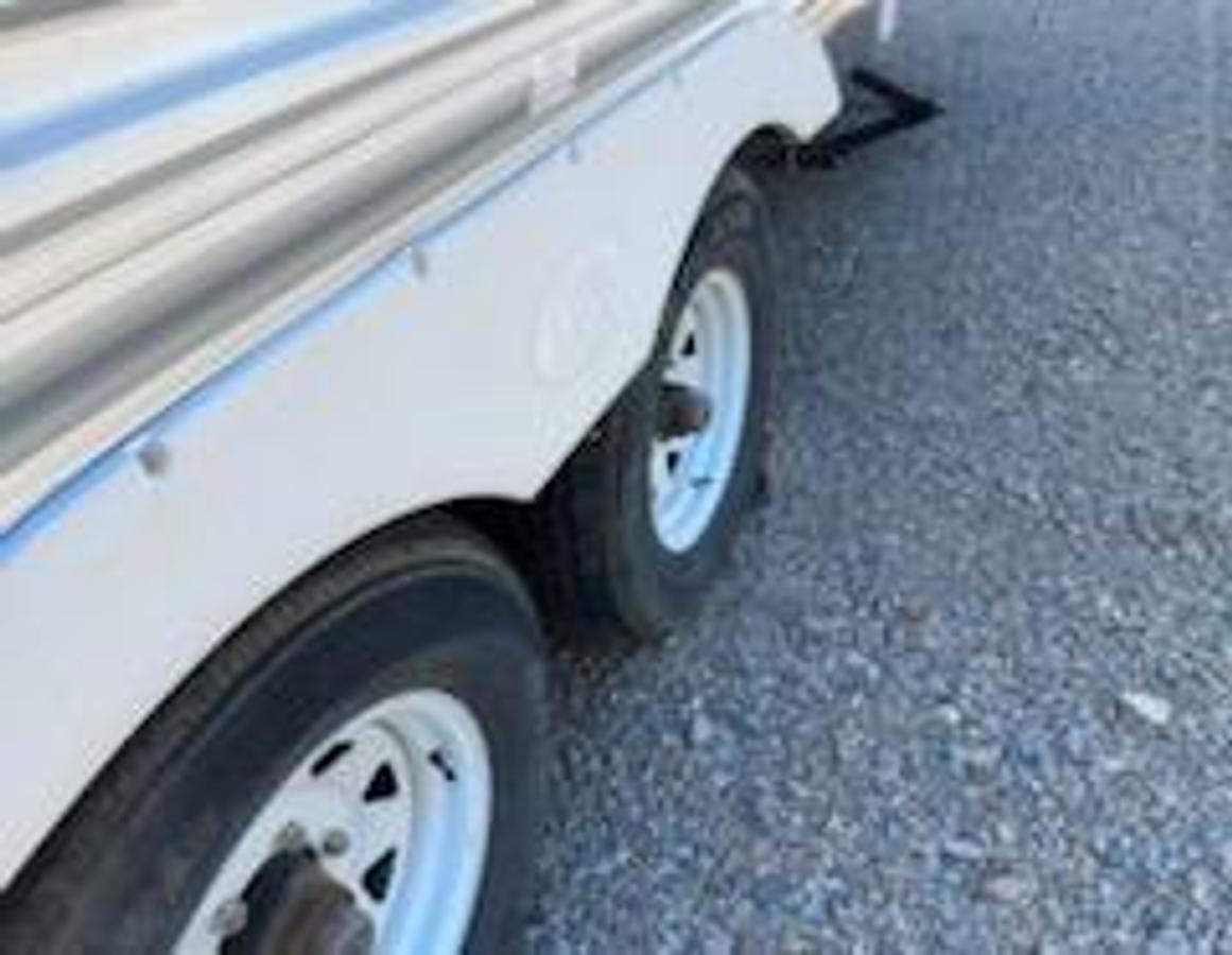 Used 2011 Heritage Trail Runner Travel Trailer