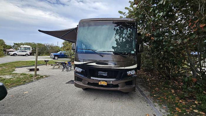 Used 2018 Newmar Bay Star 3414