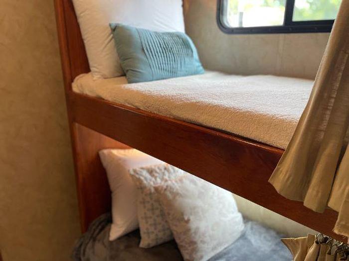 Used 2011 Monaco KNIGHT 40PBT