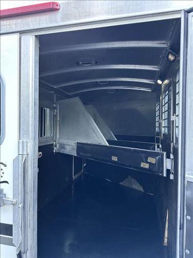 Used 2007 Cherokee Trailers Super Chief Horse Trailer with Living Quarters