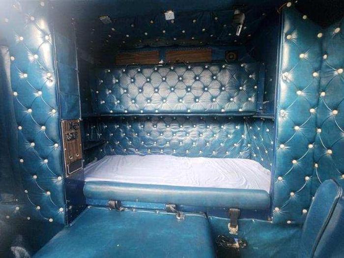 Used 1987 KENWORTH T100