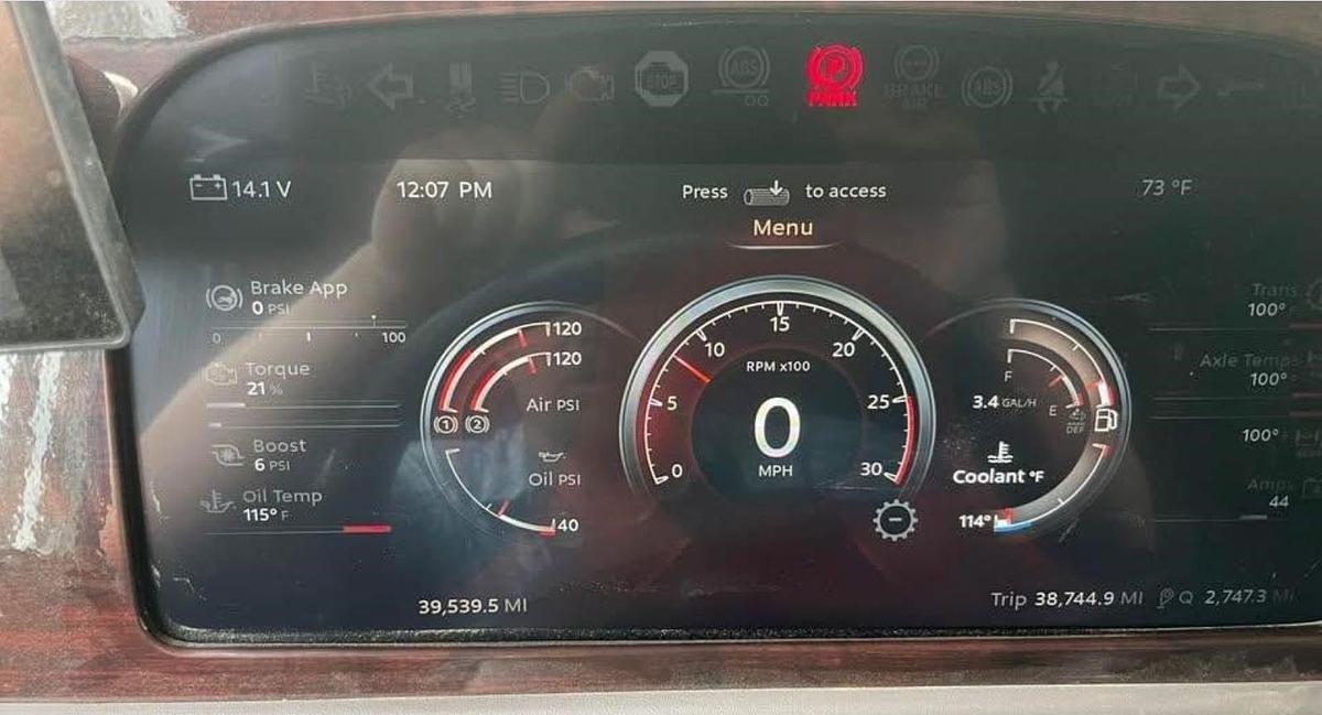 Used 2024 Peterbilt 389 Sleeper Semi Truck