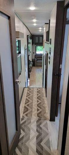Used 2021 Coachmen Brookstone 398MBL