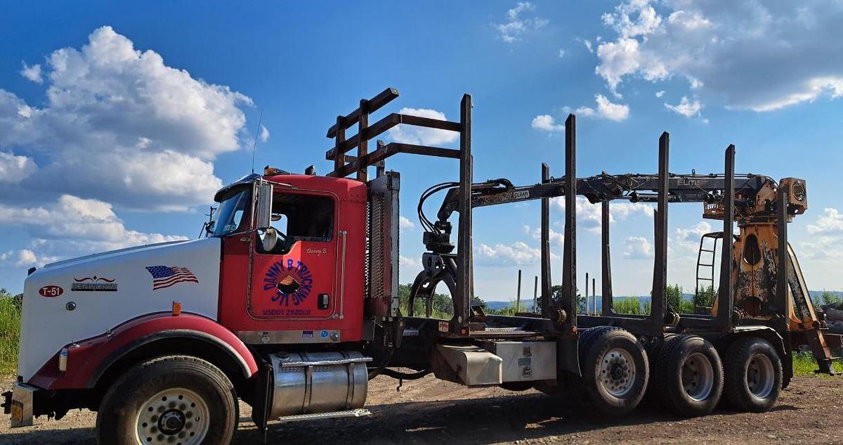 Used 2007 Kenworth T800 Logging Truck
