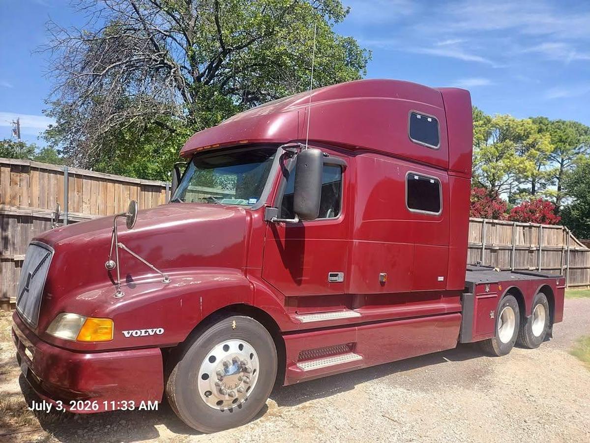Used 2001 Volvo 770