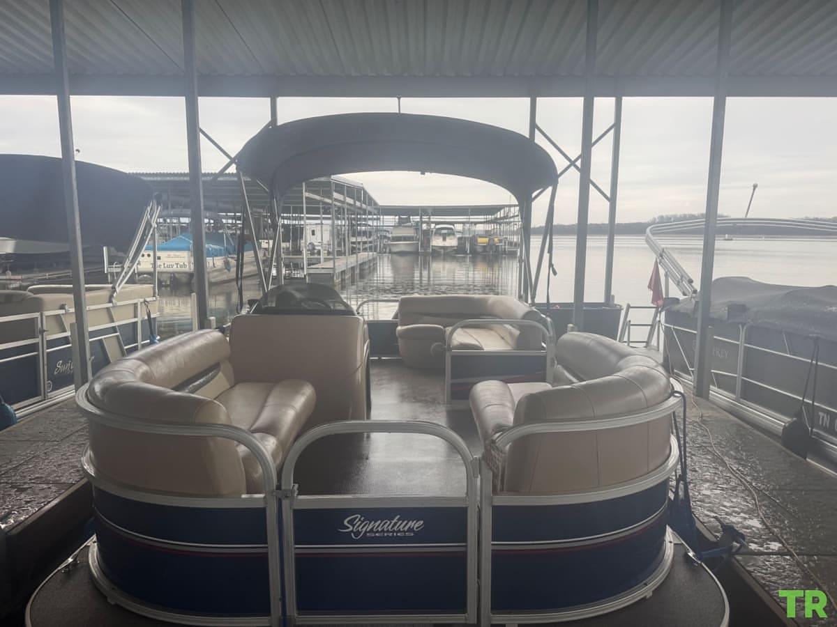 Used 2016 Sun Tracker Pontoon