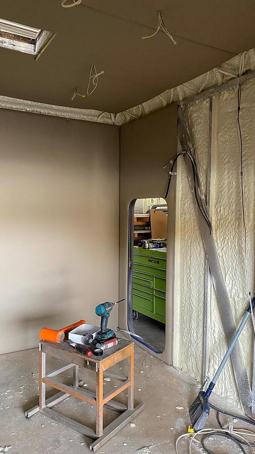 Used 2000 Kenworth W900 Conventional Sleeper Semi