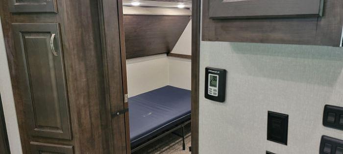 Used 2021 Coachmen Brookstone 398MBL