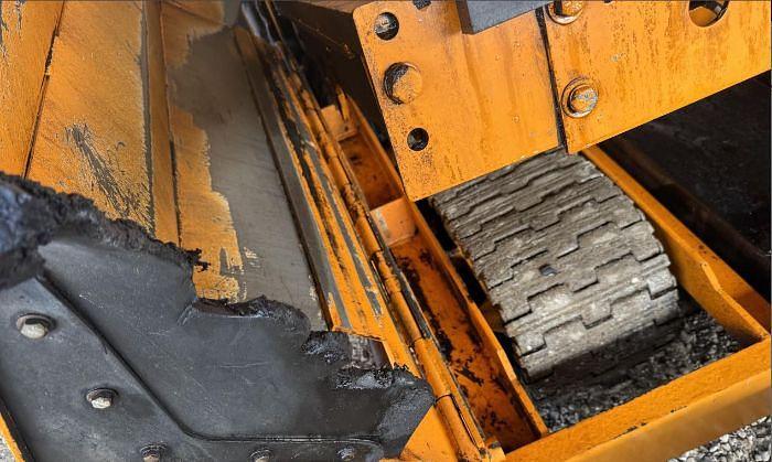 Used 2023 Leeboy 7000C