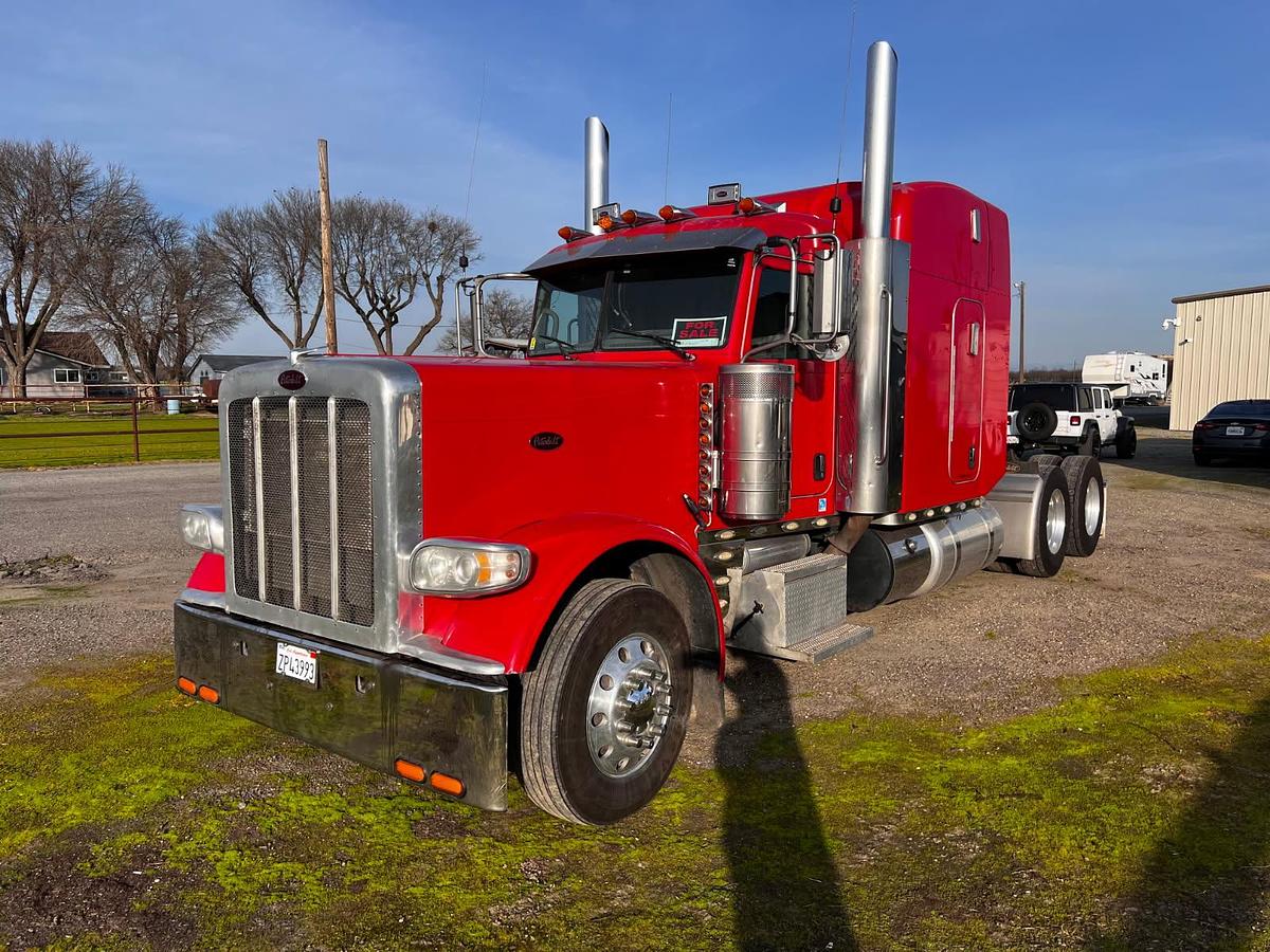 Used 2012 Peterbilt 389 Extended Hood 500