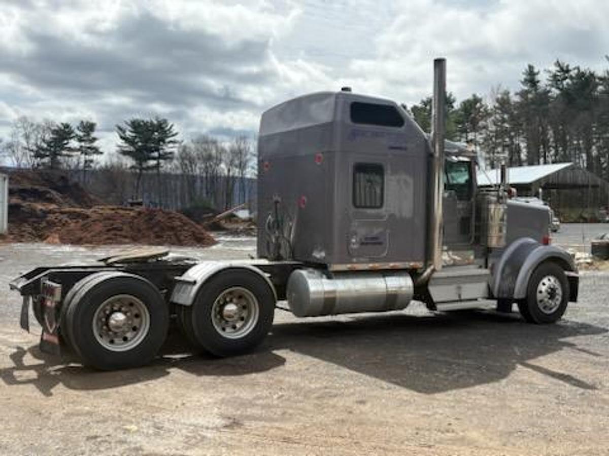 Used 2006 Kenworth W900l