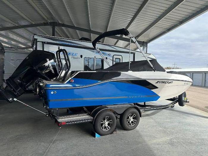 Used 2022 StarCraft SVX210 Deck Boat