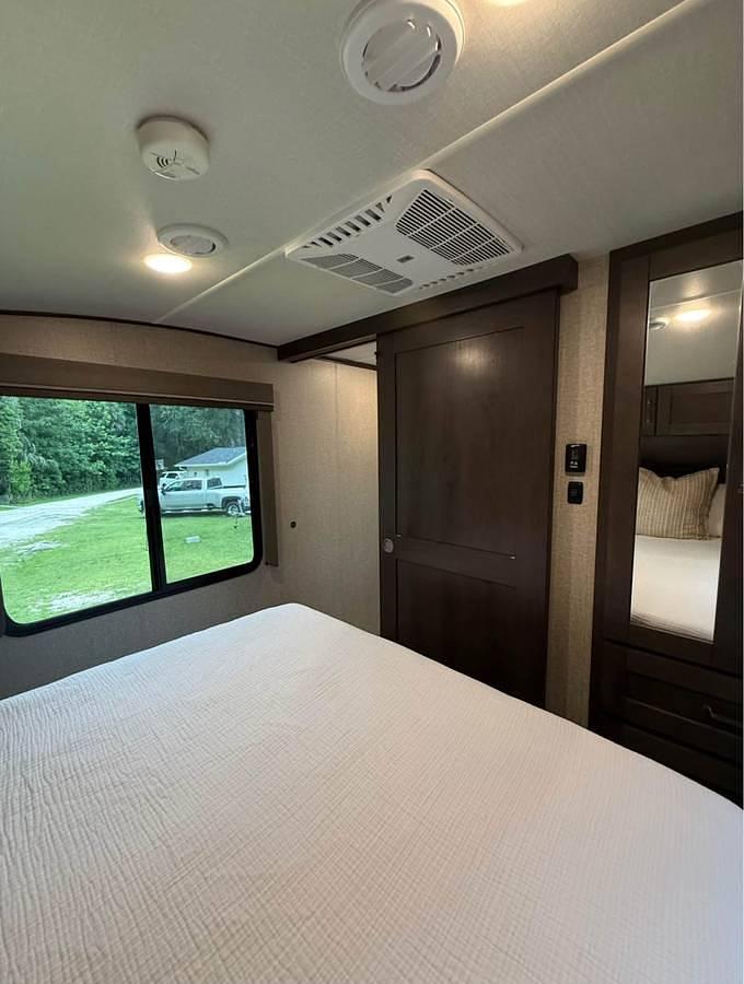 Used 2021 Grand Design Reflection 31MB