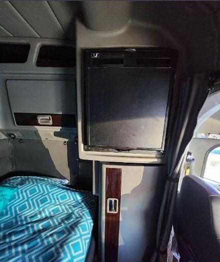 Used 2014 Peterbilt 389