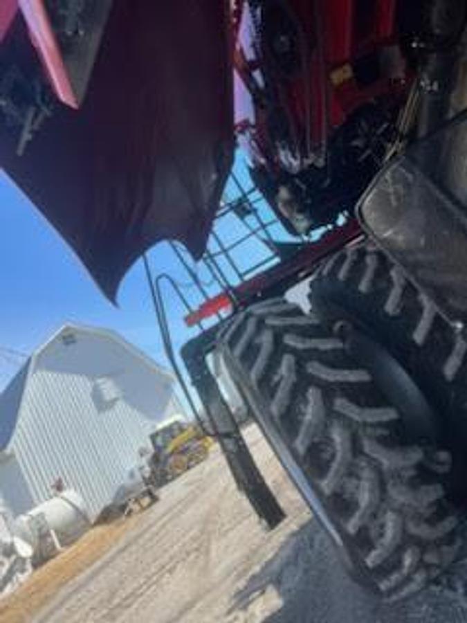 Used 2013 CASE IH 7230 Combine