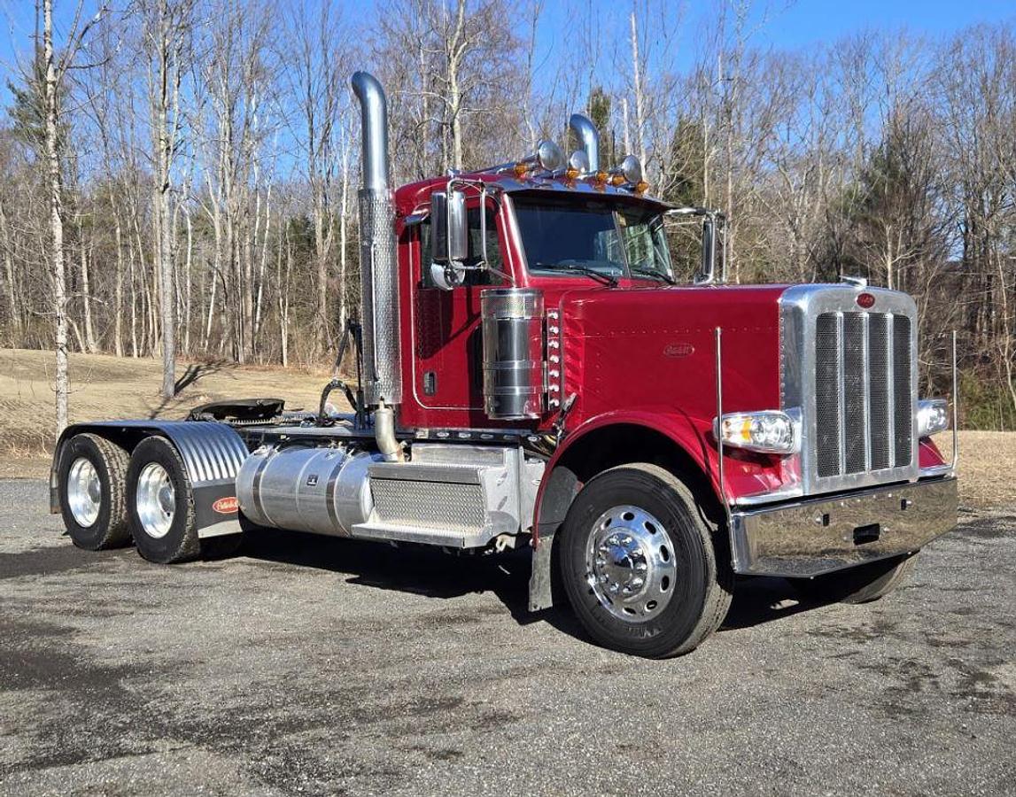Used 2024 PETERBILT 389 Day Cab