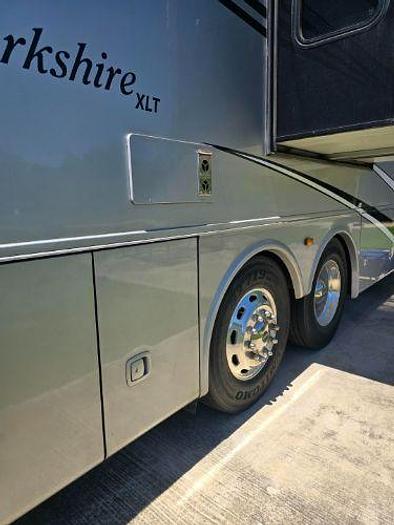 Used 2018 Forest River Berkshire XLT 45A