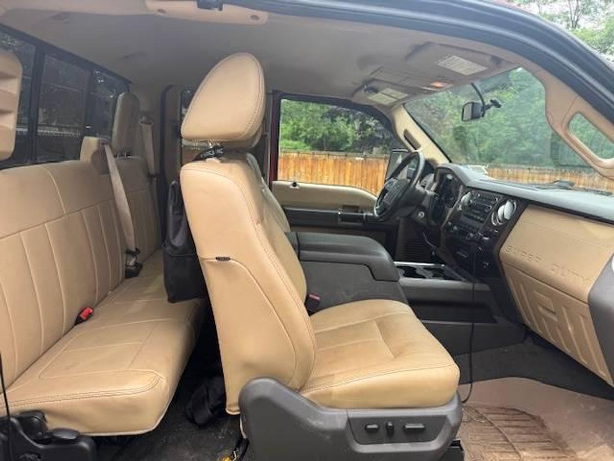 Used 2011 Ford F-250 Lariat 6.7L diesel