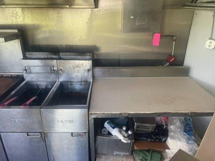 Used 2005 Gator Tail Trailers Heavy Haul Food Truck