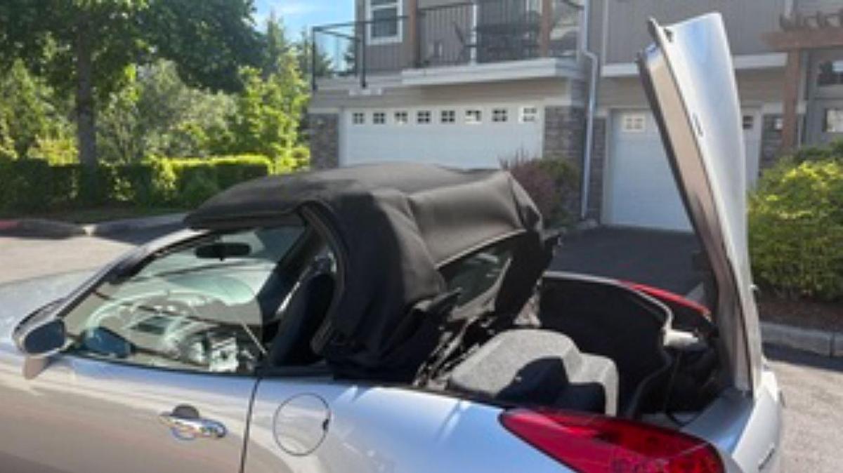 Used 2006 Pontiac Solstice Convertible