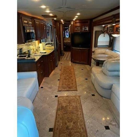 Used 2009 Newmar Essex 4517