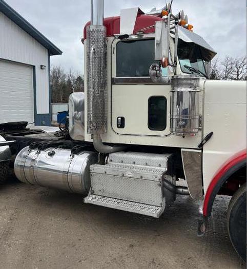 Used 2013 Peterbilt 388