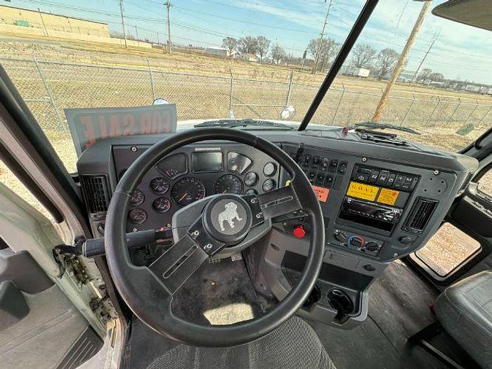 Used 2017 Mack CXU613 T