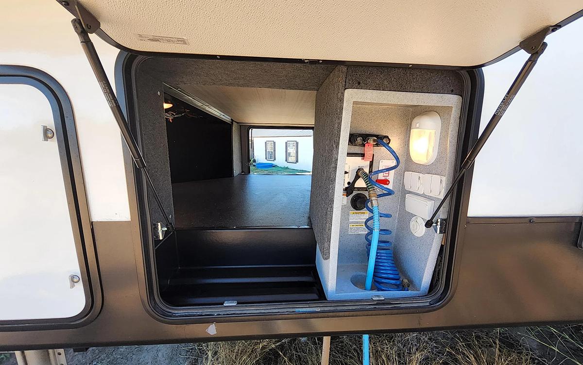 Used 2020 Heartland Bighorn Traveler 38FL Fifth Wheel