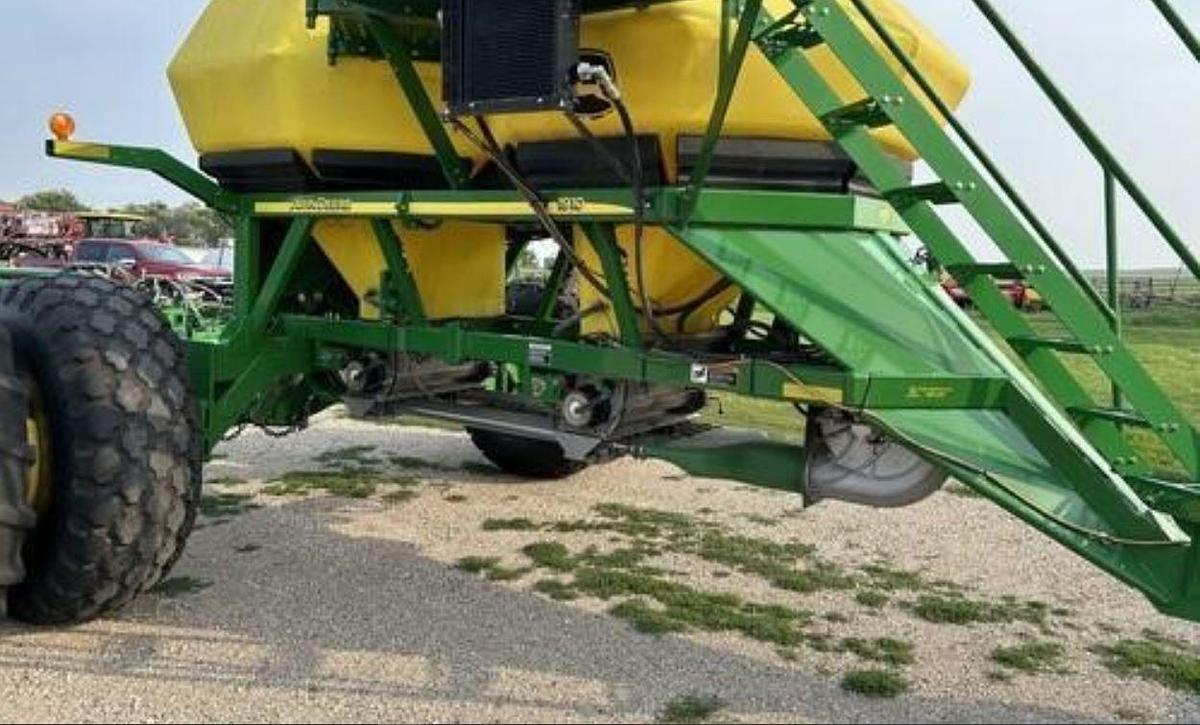 Used 2009 John Deere 1890
