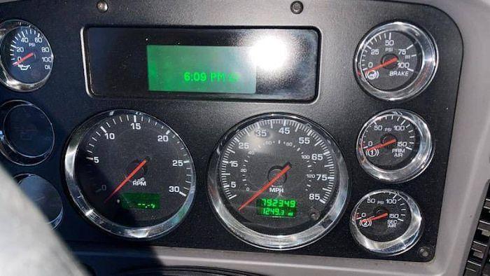 Used 2016 Mack Pinnacle CXU613