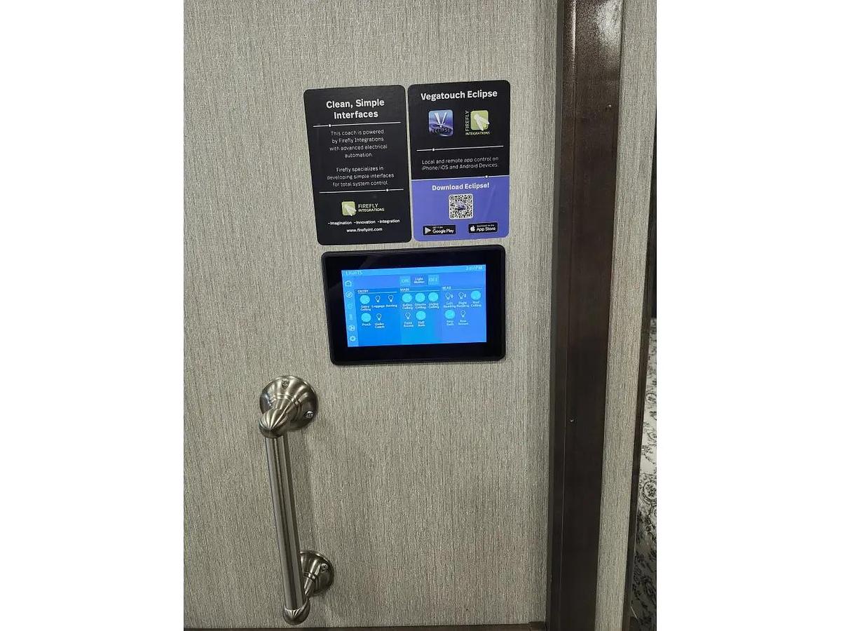 Used 2022 Fleetwood Discovery Lxe 44s