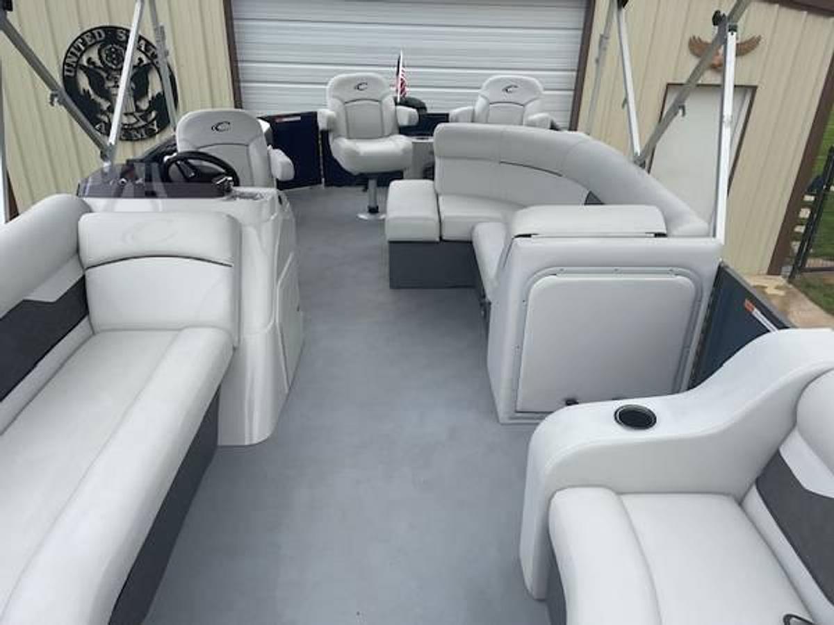 Used 2021 Crest Classic Fish Pontoon