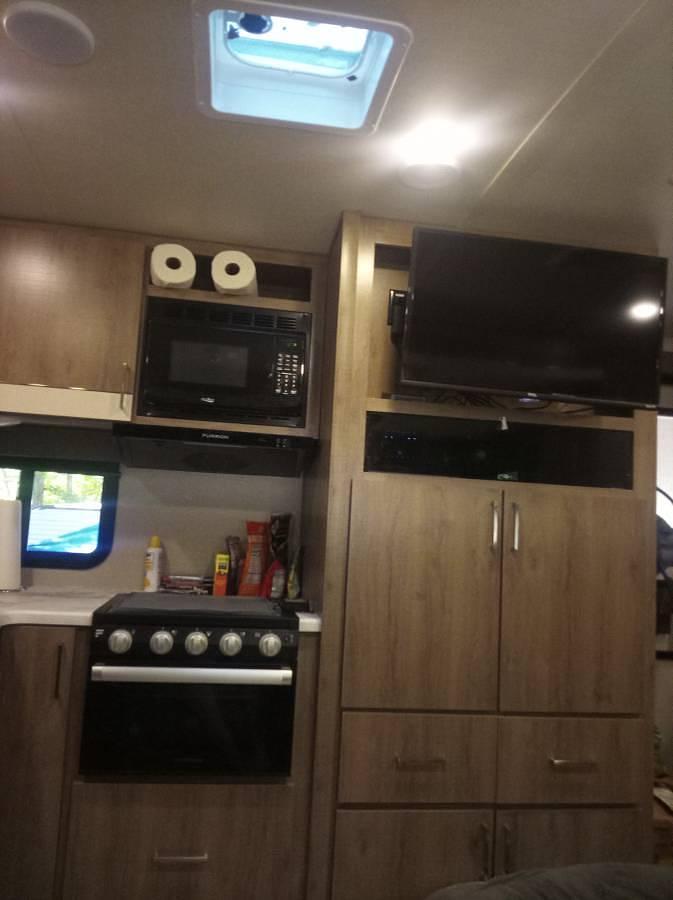 Used 2023 Grand Design Imagine 2400BH Travel Trailer