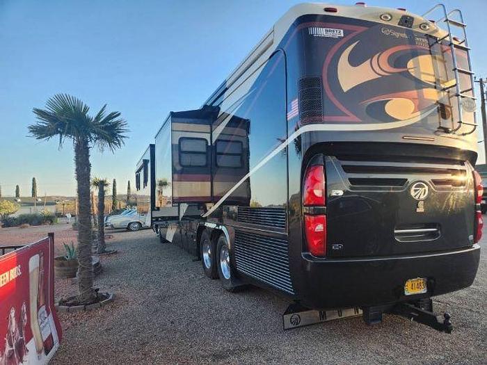 Used 2008 Monaco Signature Cambridge Custom